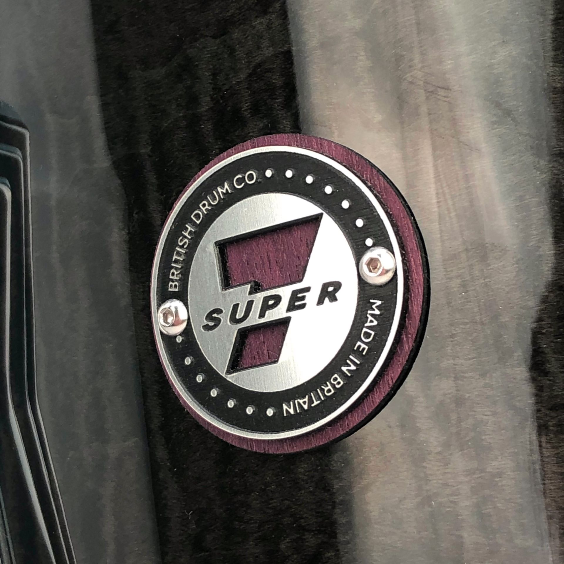 S7-namebadge-detail.jpg