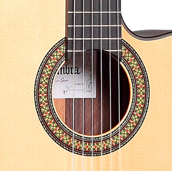 GUITCLAALH116_d.jpg