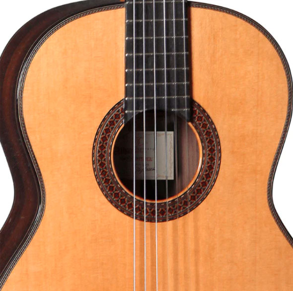 GUITCLAALH095_e.jpg
