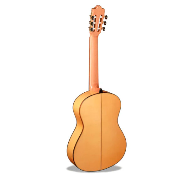 GUITCLAALH118_c.jpg